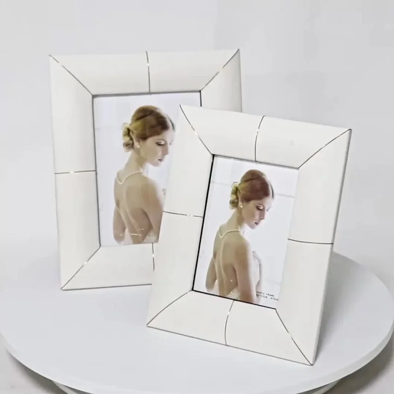 Biała skórzana ramka na zdjęci – Bamboo Photo Frame recenzja i cena