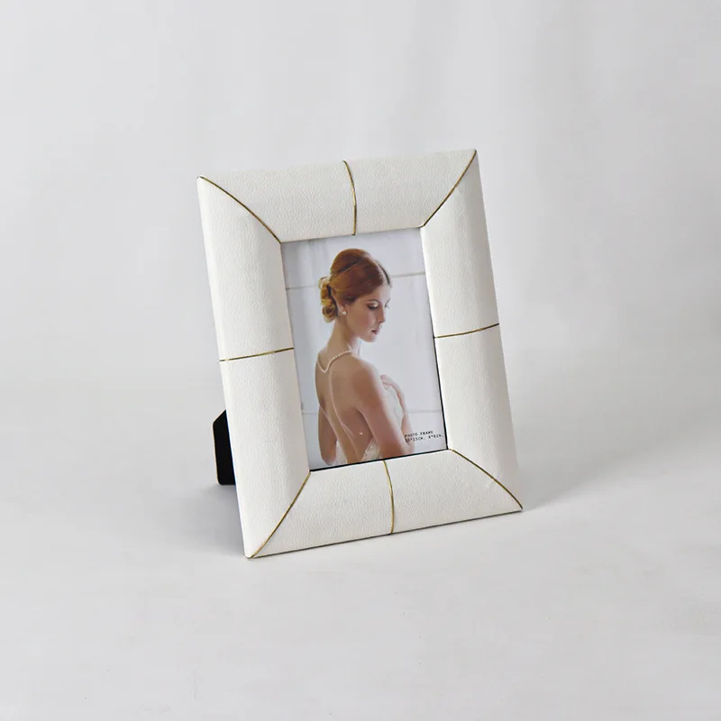 Biała skórzana ramka na zdjęci – Bamboo Photo Frame recenzja i cena
