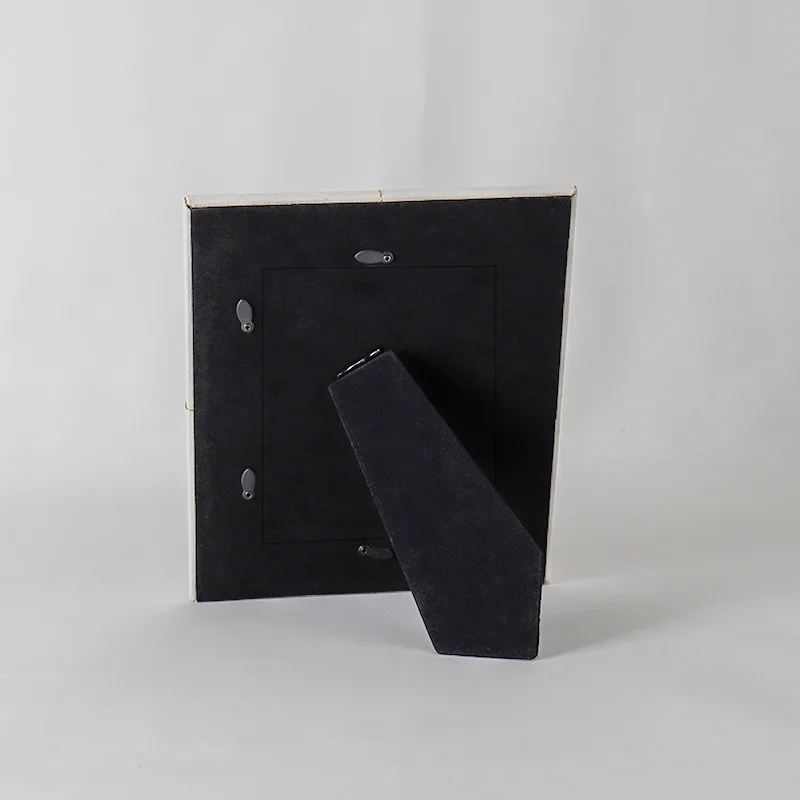 Biała skórzana ramka na zdjęci – Bamboo Photo Frame recenzja i cena